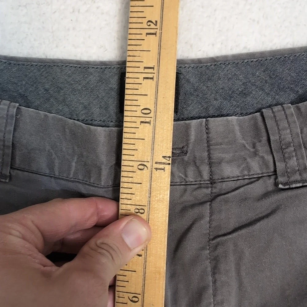 J Crew Chino Shorts Gray Flat Front Men's Size 32 x 9